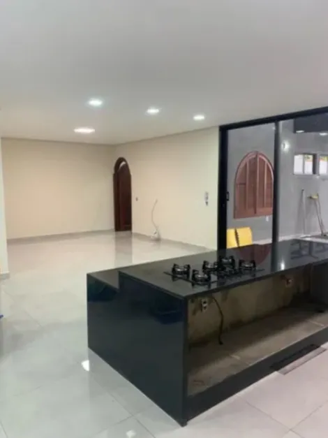 Comprar Casa / Padrão em Cravinhos R$ 750.000,00 - Foto 4