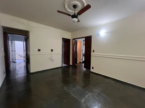 Alugar Casa / Padrão em Ribeirão Preto R$ 2.800,00 - Foto 2