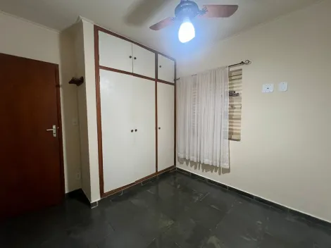 Alugar Casa / Padrão em Ribeirão Preto R$ 2.800,00 - Foto 13