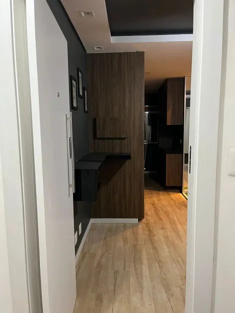 Alugar Apartamento / Padrão em Ribeirão Preto R$ 1.760,00 - Foto 2