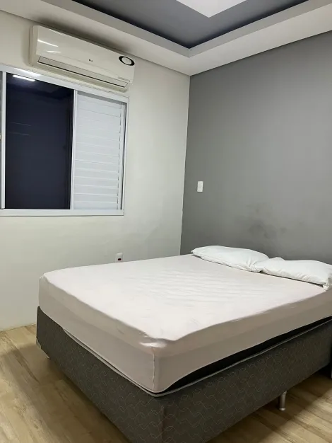 Alugar Apartamento / Padrão em Ribeirão Preto R$ 1.760,00 - Foto 8