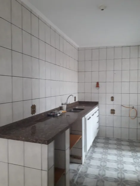 Alugar Casa / Padrão em Ribeirão Preto R$ 1.870,00 - Foto 5