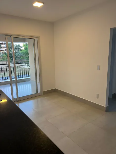 Apartamento / Padrão em Ribeirão Preto Alugar por R$2.800,00