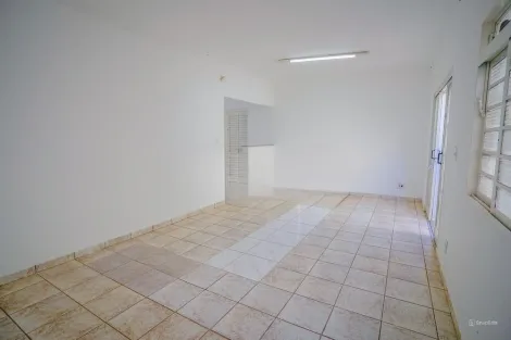 Comprar Casa / Padrão em Ribeirão Preto R$ 330.000,00 - Foto 3