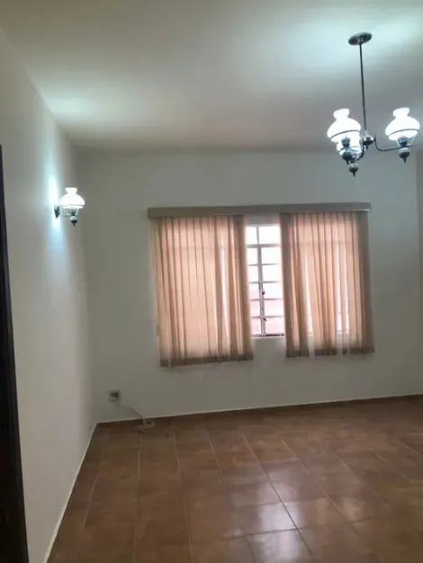 Alugar Casa / Padrão em Ribeirão Preto R$ 1.760,00 - Foto 3