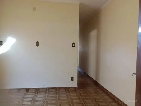 Casa / Padrão em Ribeirão Preto Alugar por R$1.250,00
