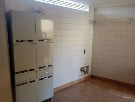 Alugar Casa / Padrão em Ribeirão Preto R$ 1.250,00 - Foto 3