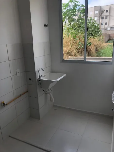 Alugar Apartamento / Padrão em Ribeirão Preto R$ 1.300,00 - Foto 8