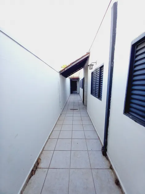 Alugar Casa / Padrão em Ribeirão Preto R$ 1.500,00 - Foto 13