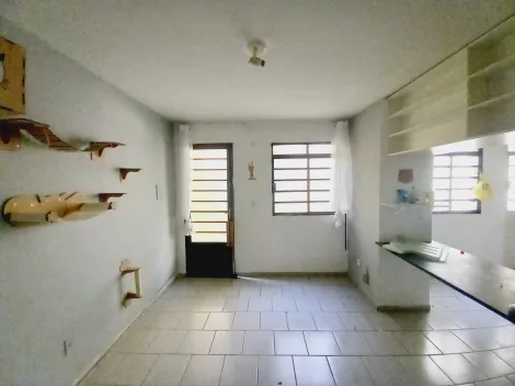 Apartamento / Padrão em Ribeirão Preto Alugar por R$682,84