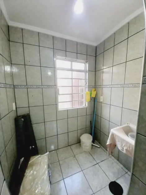 Alugar Apartamento / Padrão em Ribeirão Preto R$ 1.100,00 - Foto 13