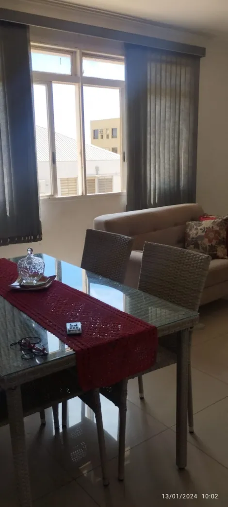 Apartamento / Padrão em Ribeirão Preto 