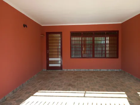 Alugar Casa / Padrão em Ribeirão Preto R$ 1.500,00 - Foto 1
