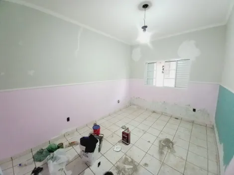 Alugar Casa / Padrão em Ribeirão Preto R$ 1.300,00 - Foto 8
