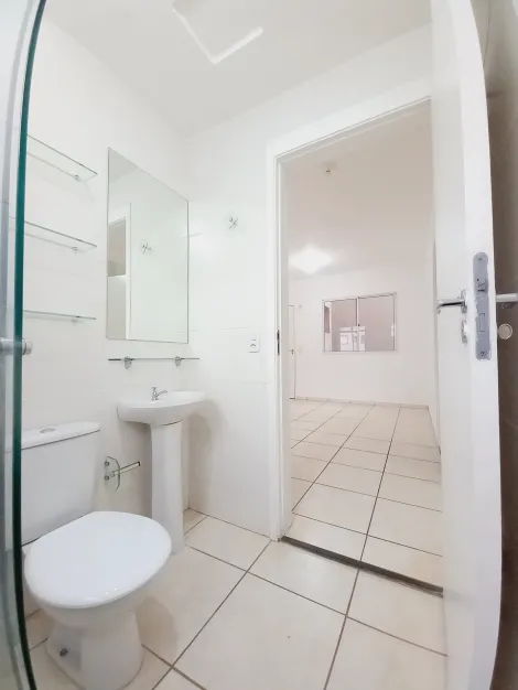 Alugar Apartamento / Padrão em Ribeirão Preto R$ 880,00 - Foto 10