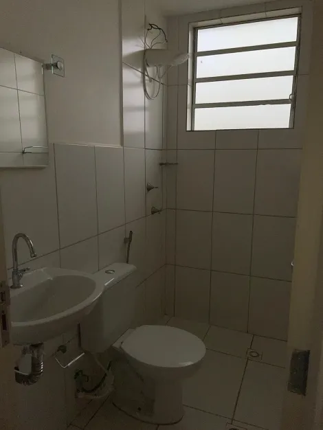 Alugar Apartamento / Padrão em Ribeirão Preto R$ 1.300,00 - Foto 4