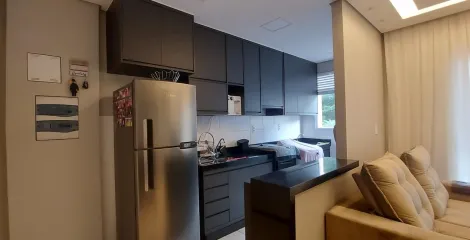 Alugar Apartamento / Padrão em Bonfim Paulista R$ 1.600,00 - Foto 4