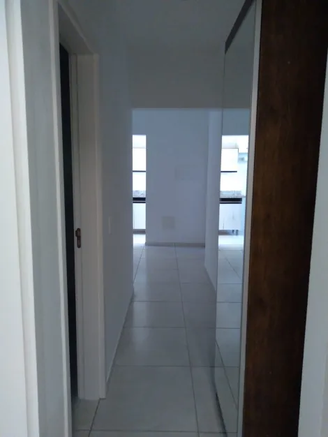 Comprar Apartamento / Padrão em Bonfim Paulista R$ 270.000,00 - Foto 2