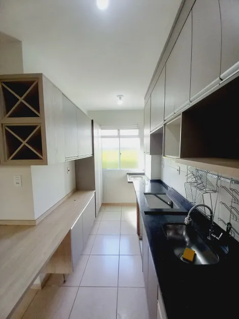 Alugar Apartamento / Padrão em Ribeirão Preto R$ 750,00 - Foto 5