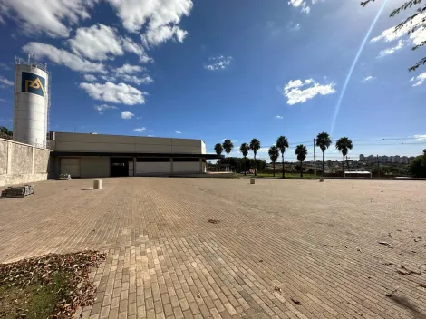 Comercial padrão / Galpão - Armazém em Ribeirão Preto 