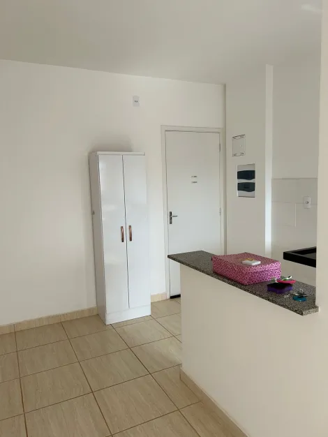 Alugar Apartamento / Padrão em Bonfim Paulista R$ 1.100,00 - Foto 9