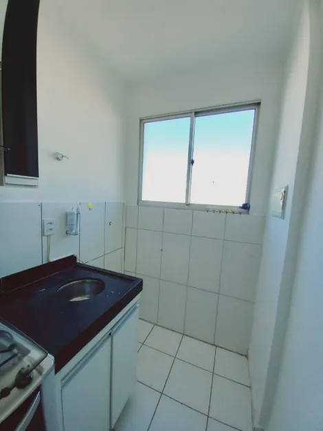 Alugar Apartamento / Padrão em Ribeirão Preto R$ 1.100,00 - Foto 8