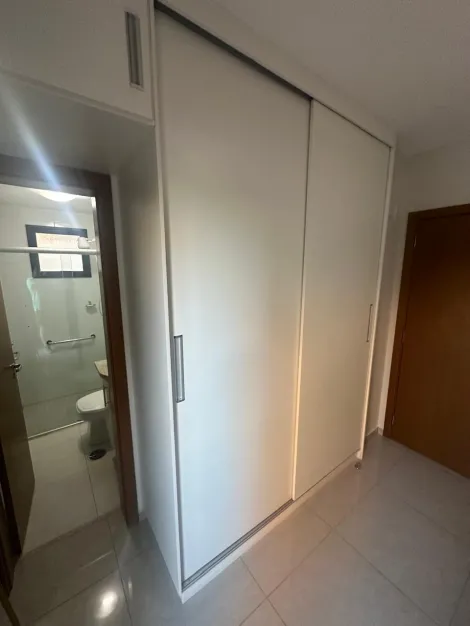 Alugar Apartamento / Padrão em Ribeirão Preto R$ 2.000,00 - Foto 11