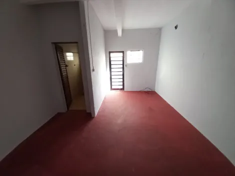 Casa / Padrão em Ribeirão Preto Alugar por R$1.050,00