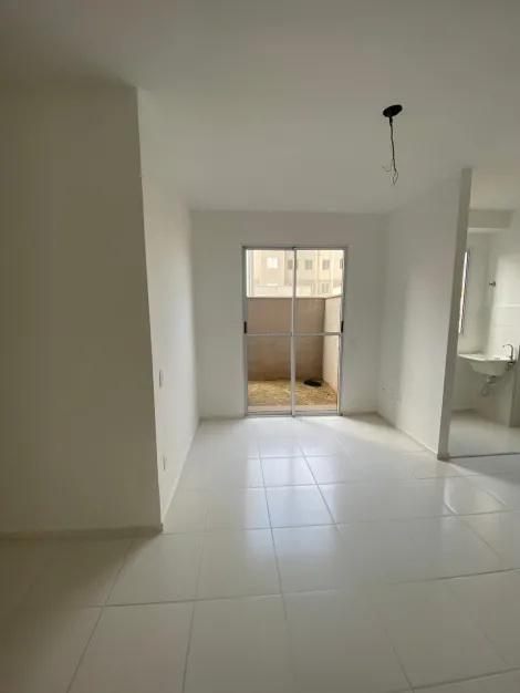 Apartamento / Padrão em Ribeirão Preto Alugar por R$1.200,00