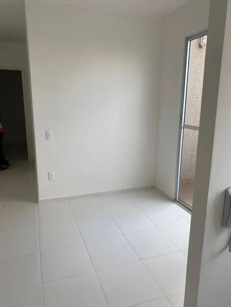 Alugar Apartamento / Padrão em Ribeirão Preto R$ 1.200,00 - Foto 3