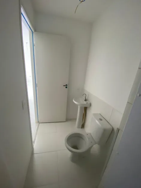 Alugar Apartamento / Padrão em Ribeirão Preto R$ 1.200,00 - Foto 11