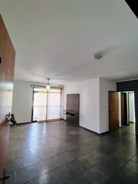 Alugar Apartamento / Padrão em Ribeirão Preto R$ 2.500,00 - Foto 4