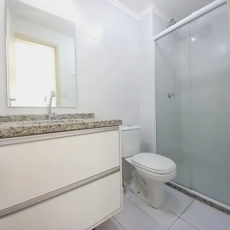 Alugar Apartamento / Padrão em Ribeirão Preto R$ 1.600,00 - Foto 9