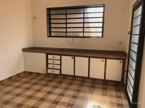 Alugar Casa / Padrão em Ribeirão Preto R$ 2.800,00 - Foto 3