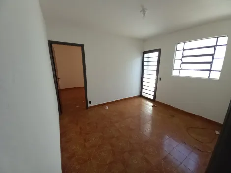 Alugar Casa / Padrão em Ribeirão Preto R$ 800,00 - Foto 2