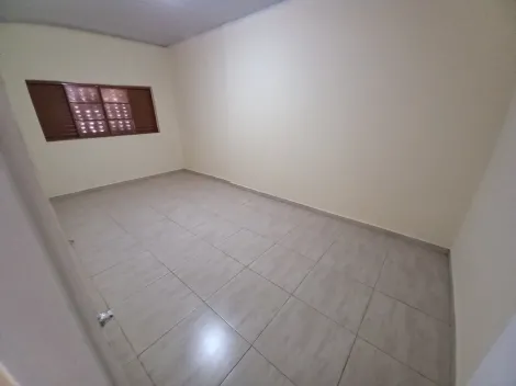 Alugar Casa / Padrão em Ribeirão Preto R$ 1.200,00 - Foto 2