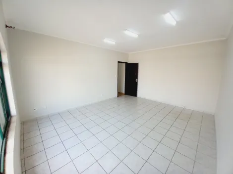 Alugar Casa / Padrão em Ribeirão Preto R$ 3.200,00 - Foto 13