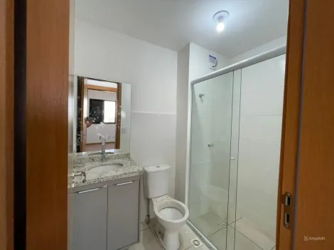 Alugar Apartamento / Padrão em Ribeirão Preto R$ 1.800,00 - Foto 11