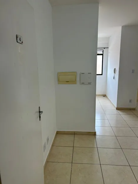 Comprar Apartamento / Padrão em Ribeirão Preto R$ 140.000,00 - Foto 4