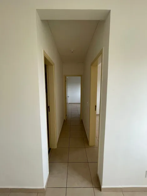 Alugar Apartamento / Padrão em Ribeirão Preto R$ 900,00 - Foto 3