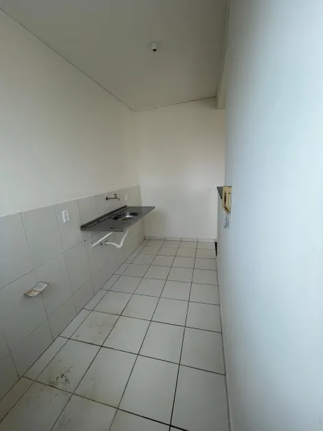 Alugar Apartamento / Padrão em Ribeirão Preto R$ 900,00 - Foto 9