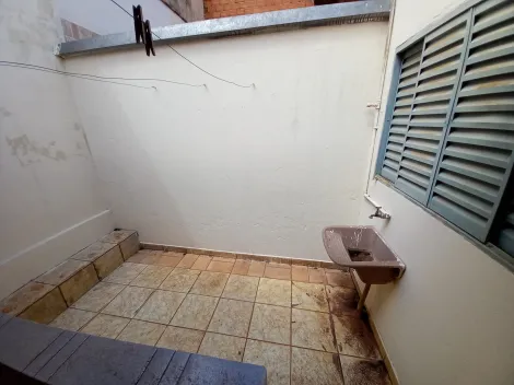 Alugar Casa / Padrão em Ribeirão Preto R$ 1.600,00 - Foto 13