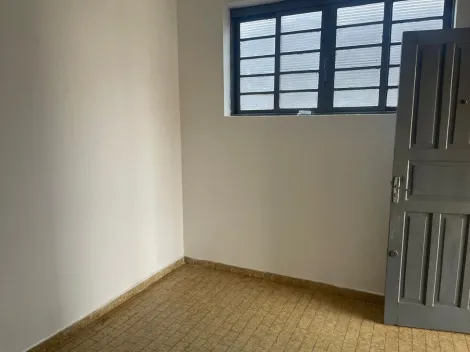 Alugar Casa / Padrão em Ribeirão Preto R$ 1.200,00 - Foto 3