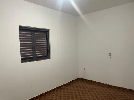 Alugar Casa / Padrão em Ribeirão Preto R$ 1.000,00 - Foto 7