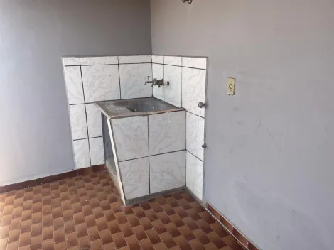 Alugar Casa / Padrão em Ribeirão Preto R$ 1.000,00 - Foto 12