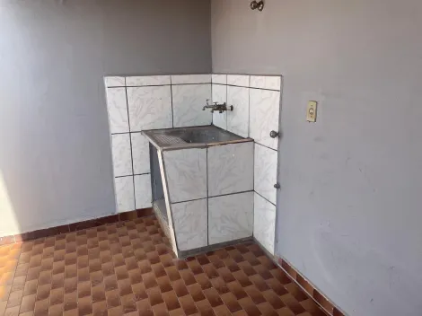 Alugar Casa / Padrão em Ribeirão Preto R$ 1.000,00 - Foto 13