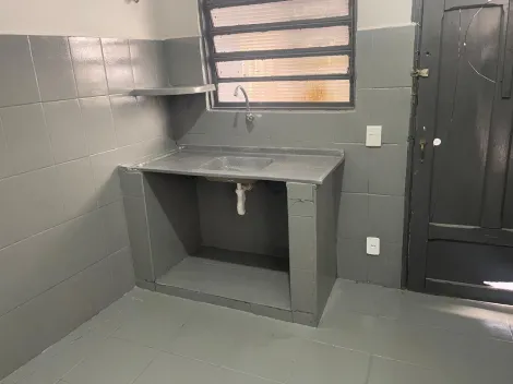 Alugar Casa / Padrão em Ribeirão Preto R$ 500,00 - Foto 6