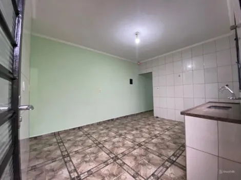 Alugar Casa / Padrão em Ribeirão Preto R$ 1.300,00 - Foto 5