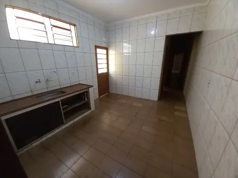 Alugar Casa / Padrão em Ribeirão Preto R$ 1.500,00 - Foto 4