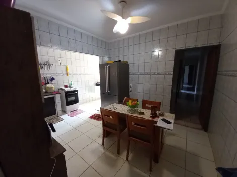 Alugar Casa / Padrão em Ribeirão Preto R$ 1.700,00 - Foto 6